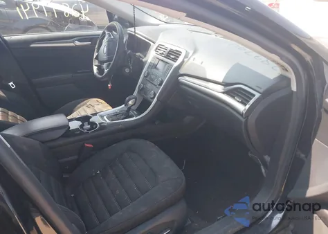 2015 Ford Fusion Se z USA, uszkodzony, nr VIN 1FA6P0H73F5104894